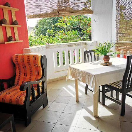 La Maison De Canelya Cotonou Bagian luar foto