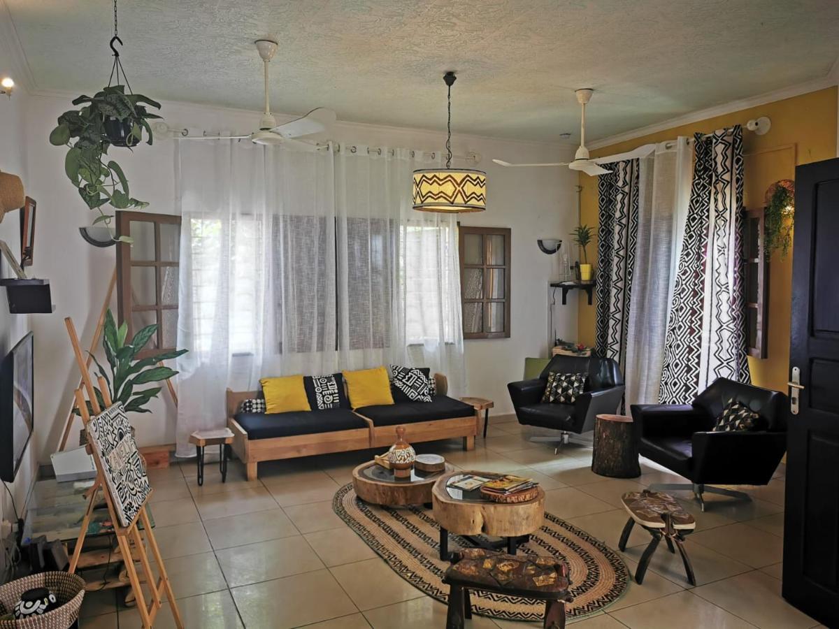 La Maison De Canelya Cotonou Bagian luar foto