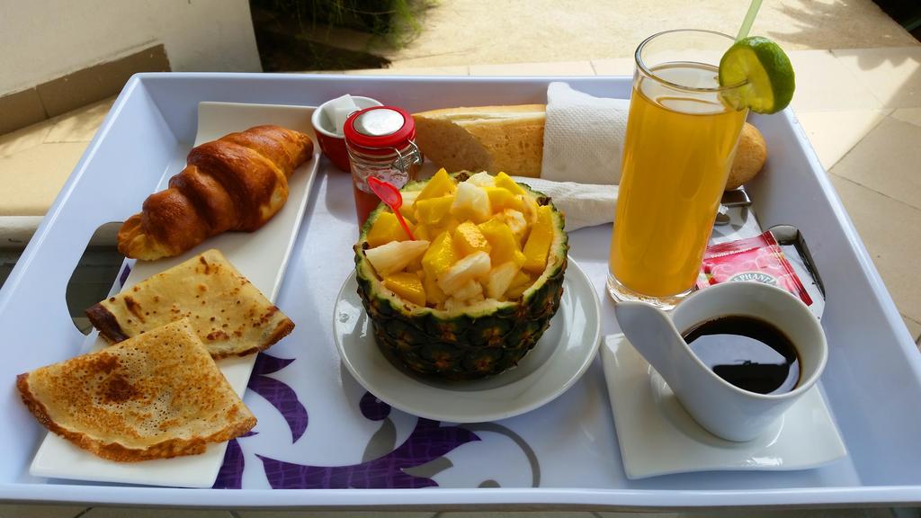 La Maison De Canelya Cotonou Bagian luar foto