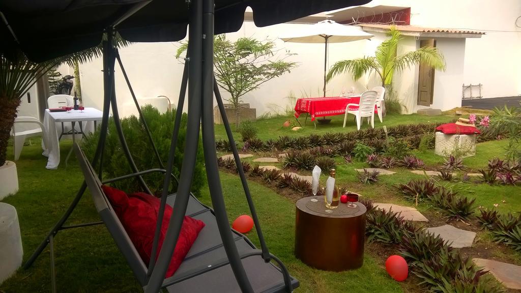 La Maison De Canelya Cotonou Bagian luar foto